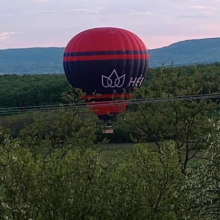 Sziklakert Vendeghaz *