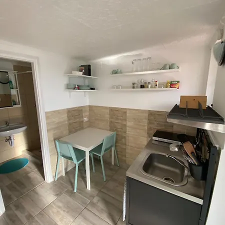 Sziklakert Vendeghaz Holiday home Zalahalap